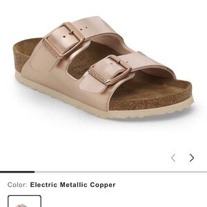 Birkenstock Kids Sandals in Metallic Copper